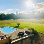 Chateau De La Coutere Bed & Breakfast